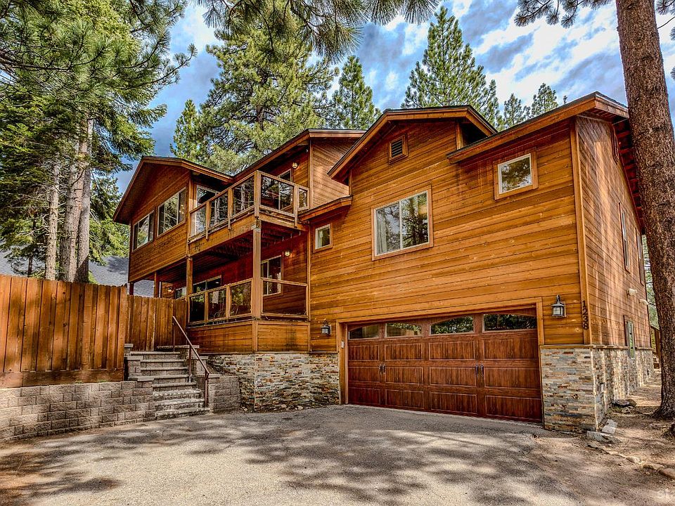 1st image of 1238 Tokochi St