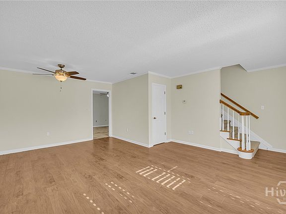 2nd image of 29 N Stratford Dr