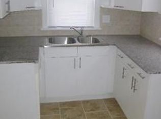 7566 Norwalk Ln, Normandy, MO 63121