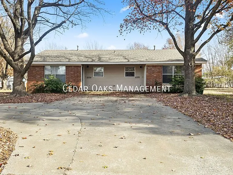 2374 N Raven Ln — Photo 1