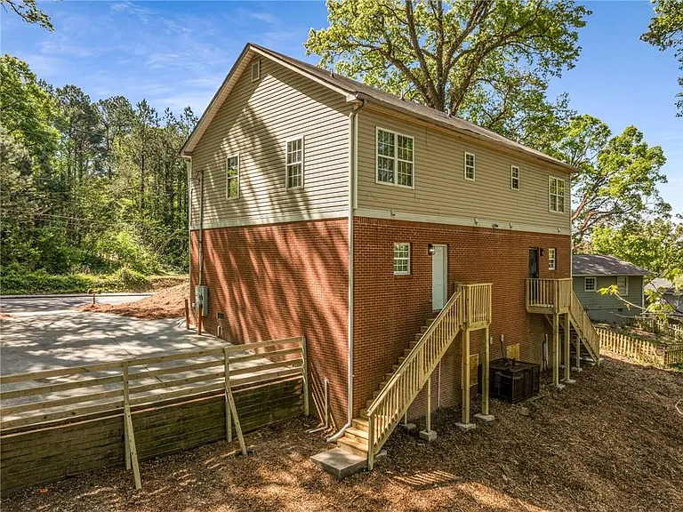 2351 Perry Blvd NW — Photo 30