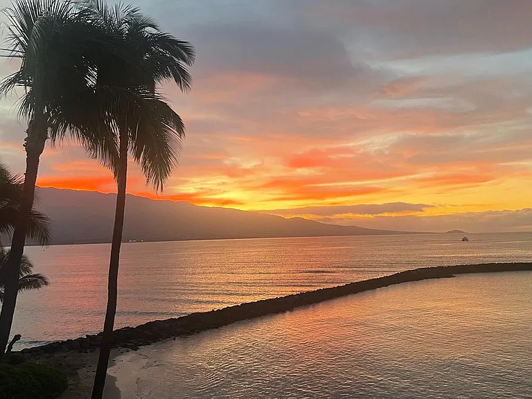 Beautiful sunrise from lanai.