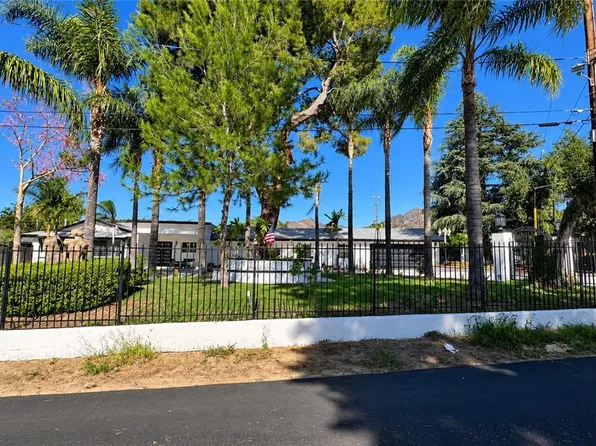14401 Lakeside St, Sylmar, CA 91342
