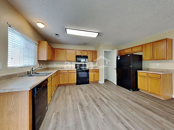 3rd image of 1053 Kings Mountain Ln