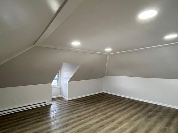 5th image of 2332-2334 S 4th St