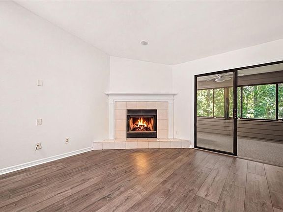 5th image of 2401 NW 69TH TERRACE