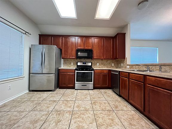 4th image of 21810 Dimmett Way
