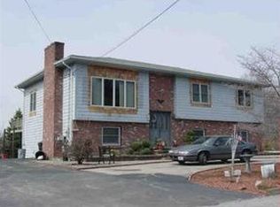 7 Council Rock Rd, Cranston, RI 02921