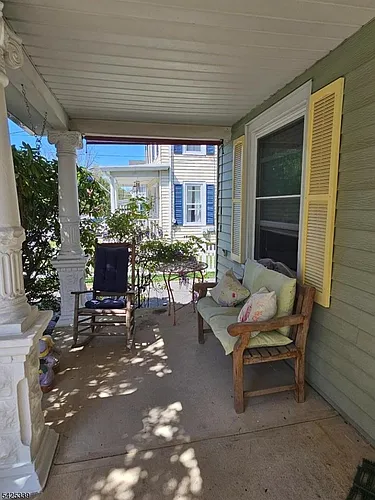 307 N Prospect St Photo 1