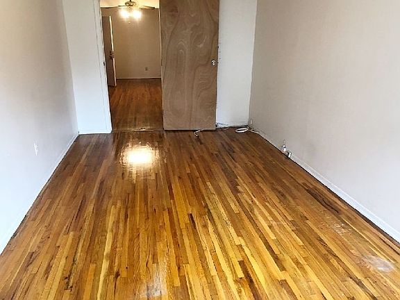 2nd image of 28-12 Astoria Blvd #R1