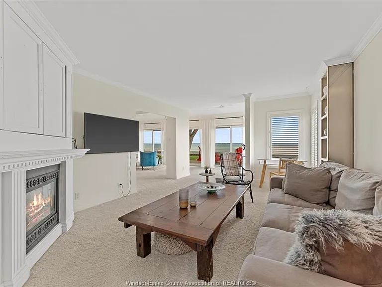 12746 Riverside Dr E — Photo 15