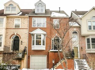 3812 Inverness Rd, Fairfax, VA 22033