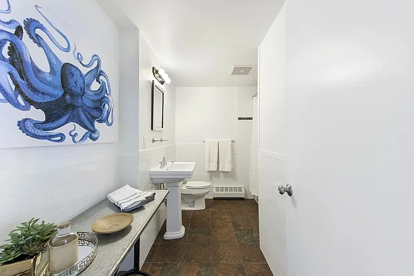 Sold by Nest Seekers International | media 3