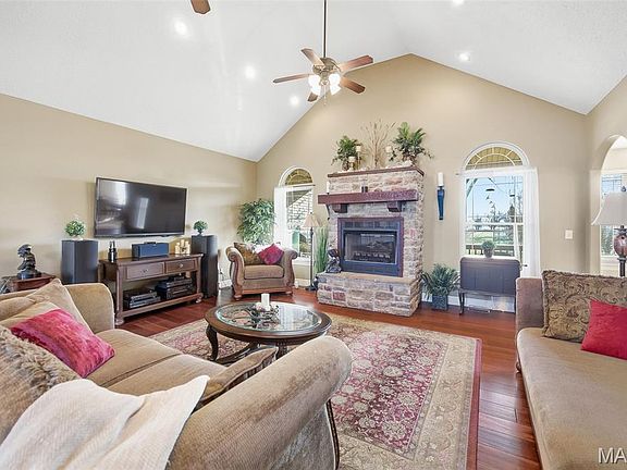 5th image of 2545 Copperwood Dr