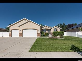 9726 S Sand Wood Dr, South Jordan, UT 84009