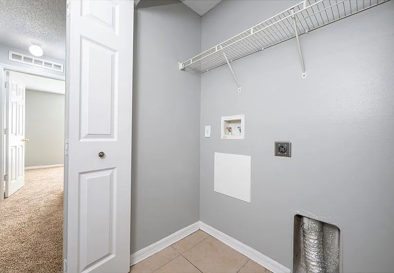 1122 Alloway Ave — Photo 24