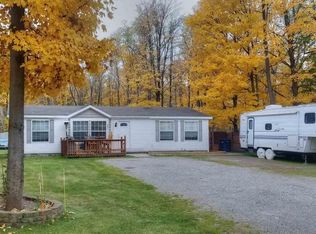 5431 W Mobile Trl, Traverse City, MI 49685