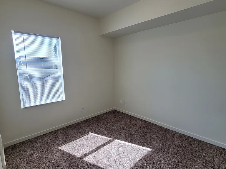 The Lavonne Apartments — Photo 15