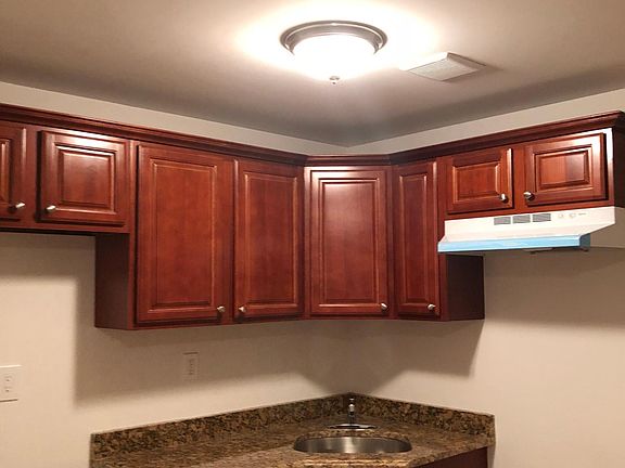 3rd image of 719 Eagle Ave APT 2