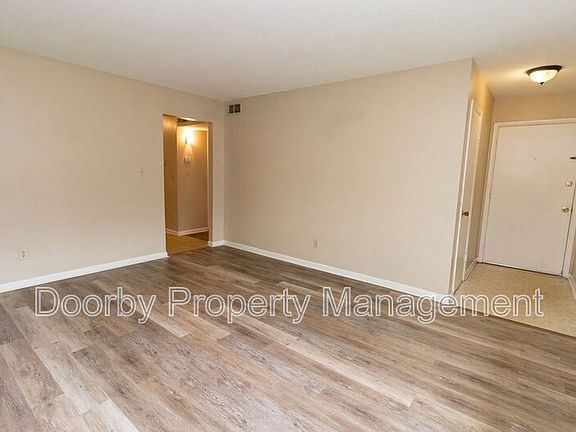 3rd image of 5057 Cameron Ln