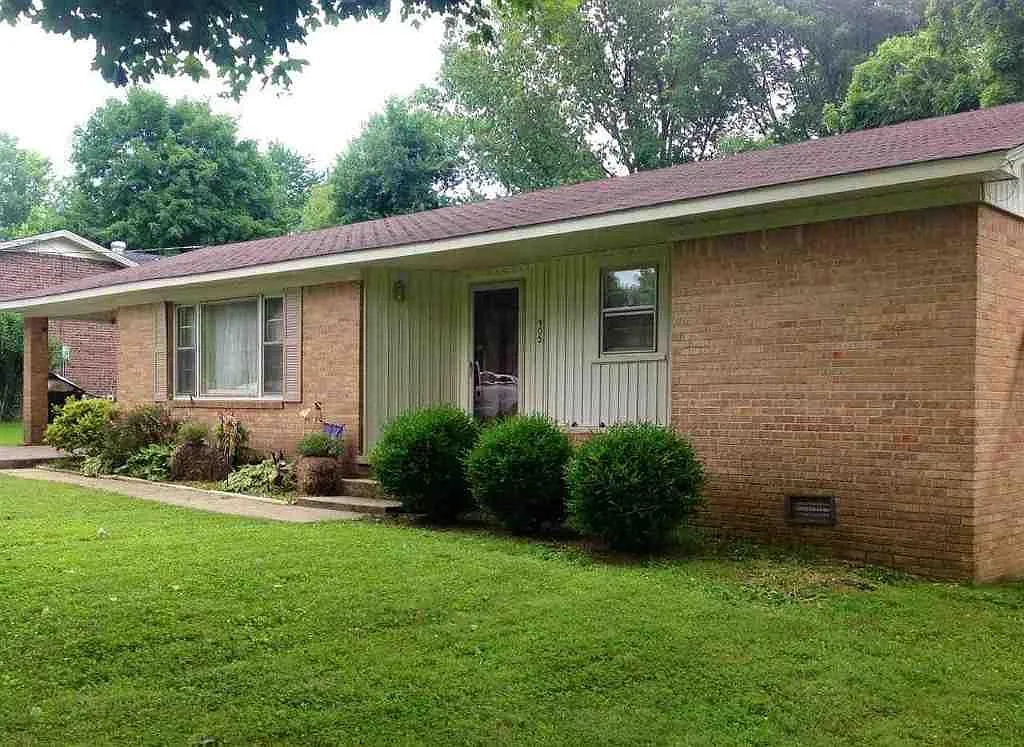 3 bed, 1260 sqft, $1,395 — Photo 1