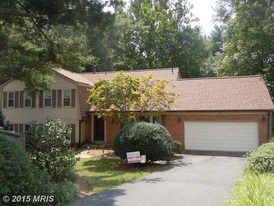 1st image of 1904 Woodgate Ln