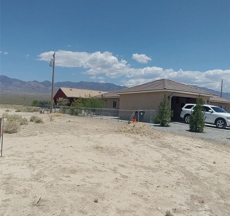 2nd image of 6621 Gallup Ct