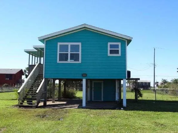 4022 3rd St, Galveston, TX 77554