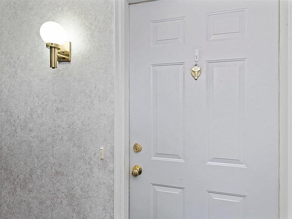 3rd image of 5376 N Kenrick Parke Dr APT 207
