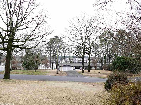 3rd image of 209 Grandview Dr