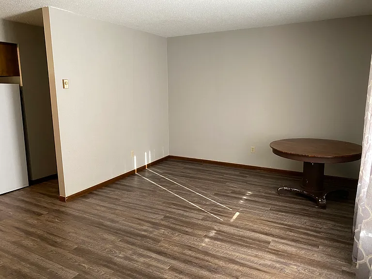 204 E 2nd St #2 — Photo 2