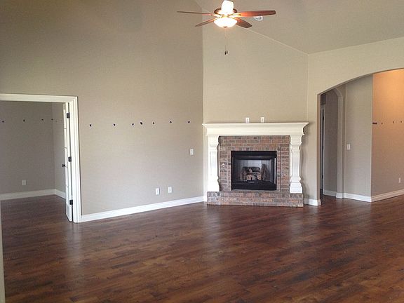 3rd image of 1001 Dayton Ln