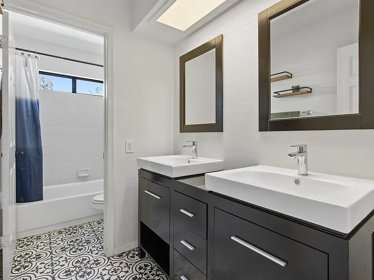 1436 E Kent Ave — Photo 21
