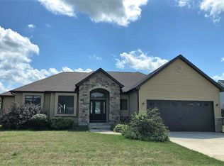 911 Arthur St, Rochester, IN 46975