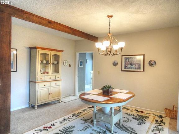 5th image of 2240 SE Singing Woods Dr