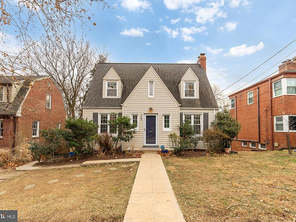 1st image of 205 Hodges Ln