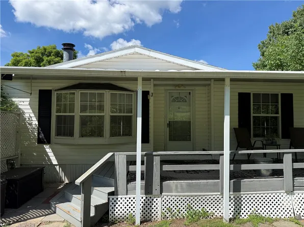 7 Benjamin Hill Hts, Newfield, NY 14867