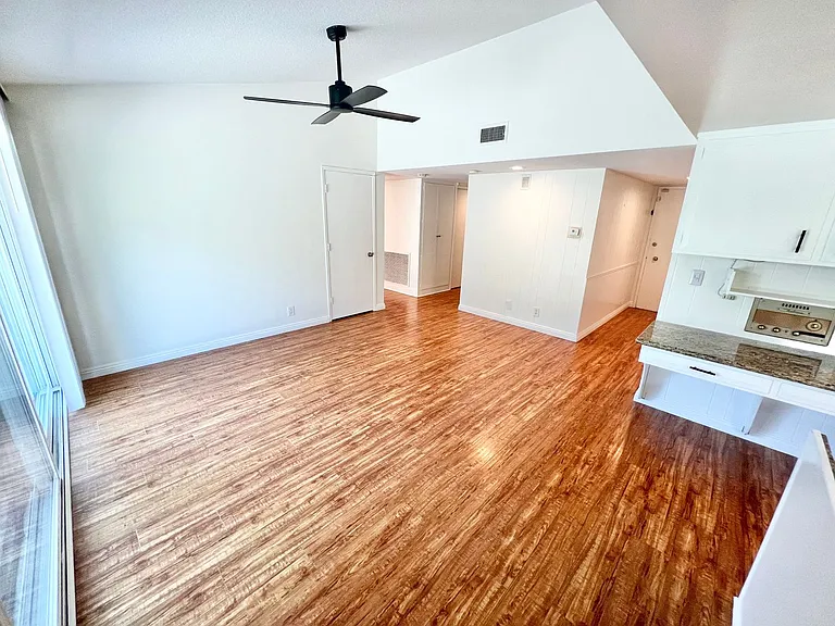11332 Donovan Rd — Photo 13