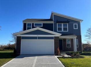 731 Hunters Run Dr, Brookville, OH 45309
