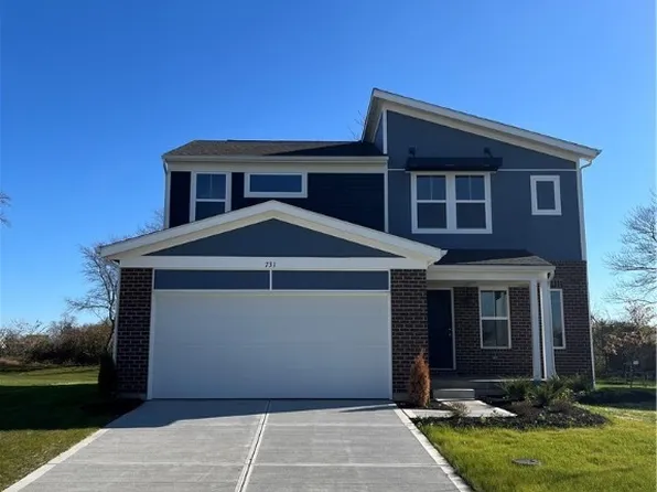 731 Hunters Run Dr, Brookville, OH 45309