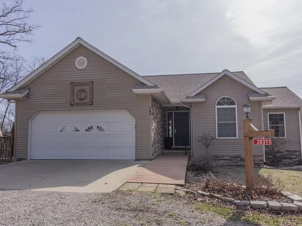 28311 Tomahawk Dr, Canton, MO 63435