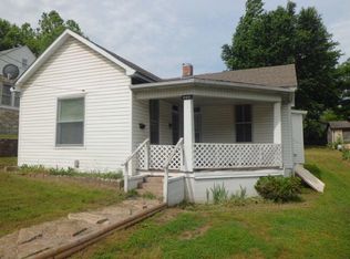 306 S 3rd St, Thayer, MO 65791