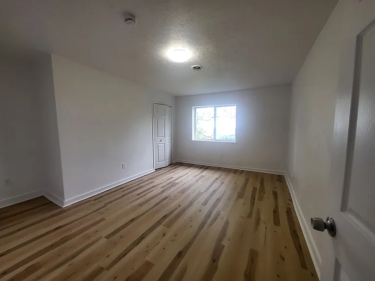 4012 Perrysville Ave — Photo 10