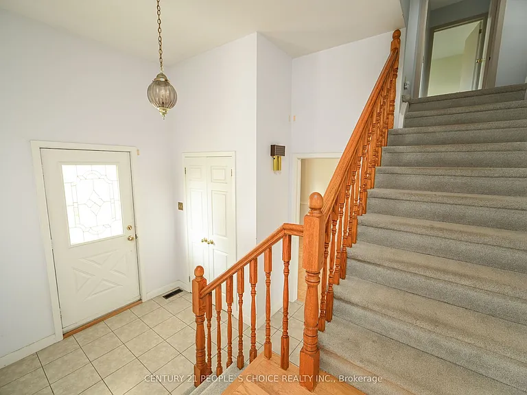 2132 Hixon St — Photo 4