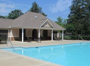 1033 Glen Oaks Dr, Fairfield, AL 35064