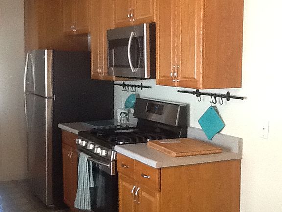 4th image of 528 S Dos Caminos Ave