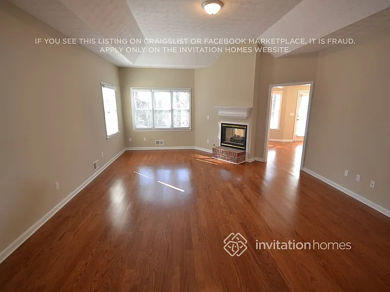 4790 Northbrook Ct — Photo 2