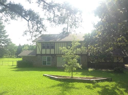 1st image of 208 Whispering Pine Dr