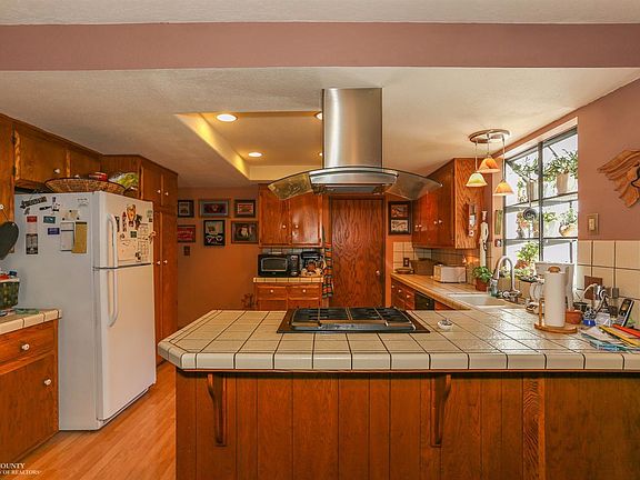 3rd image of 17715 Foxtail Dr