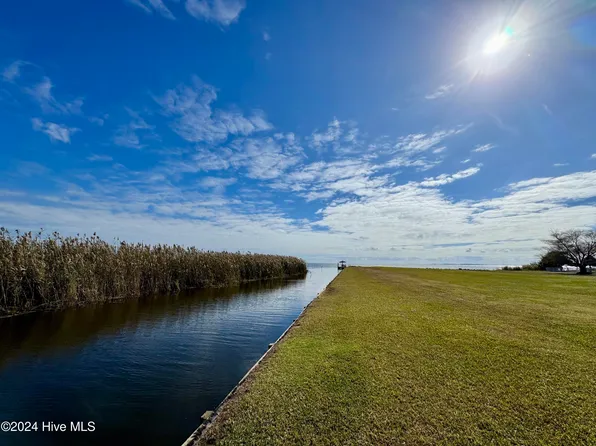 164 Jones Lane, Knott's Island, NC 27950